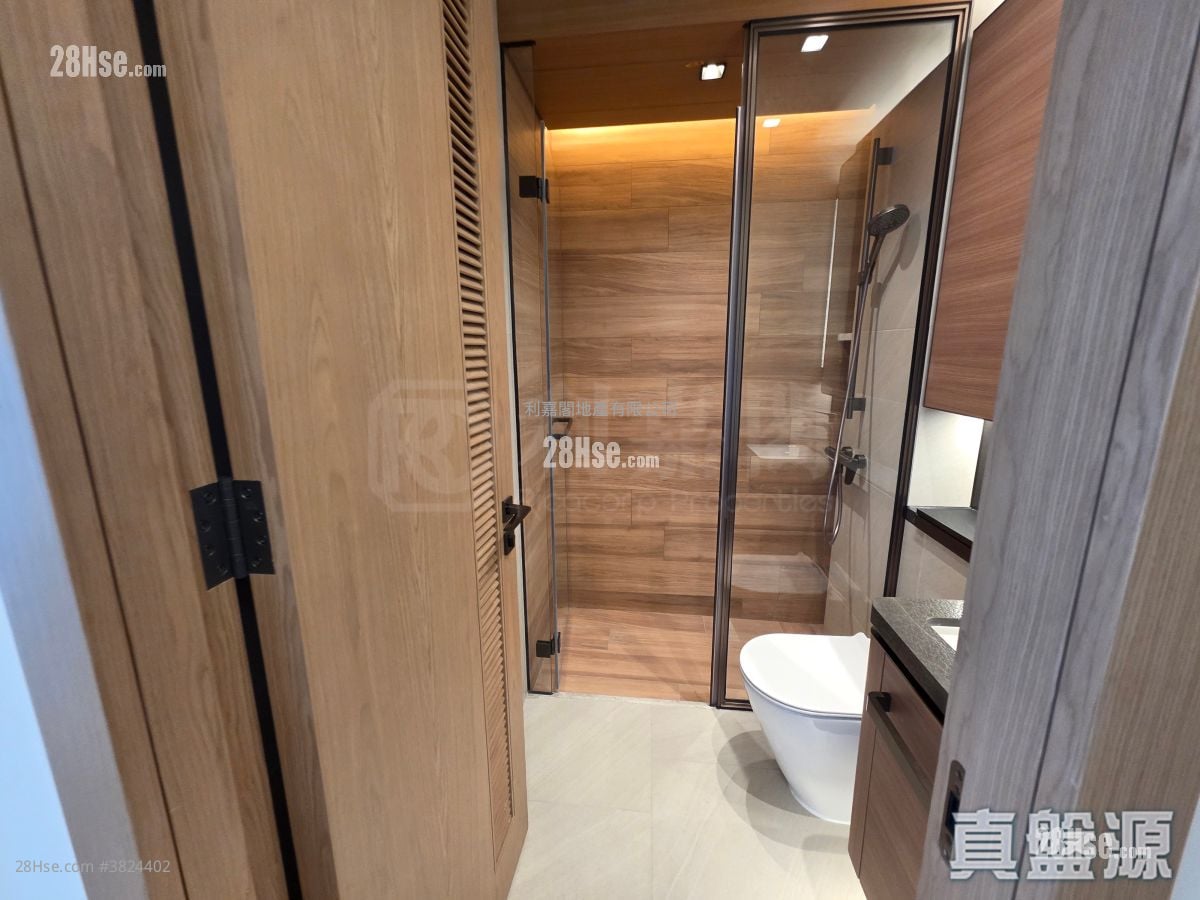 朗賢峯 售盤 3 房 757 平方呎