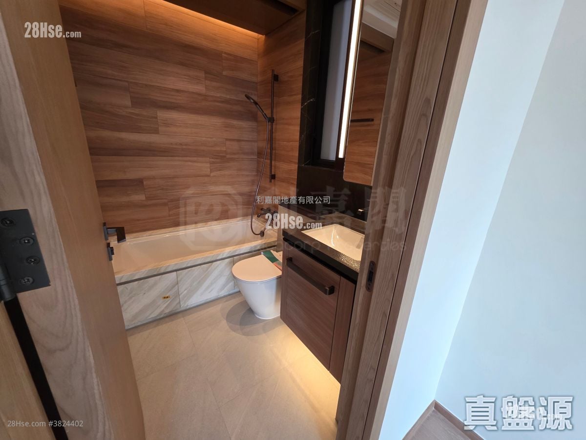 朗賢峯 售盤 3 房 757 平方呎