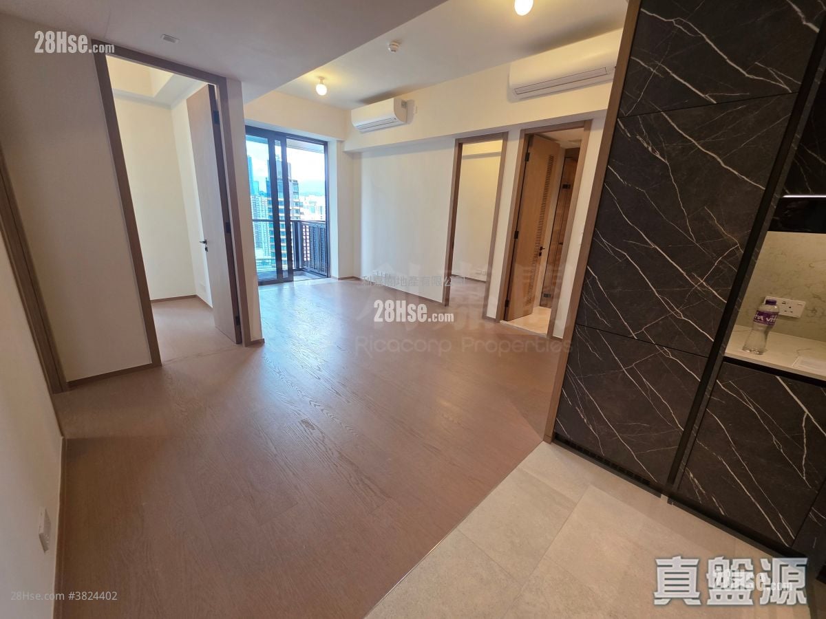 朗賢峯 售盤 3 房 757 平方呎