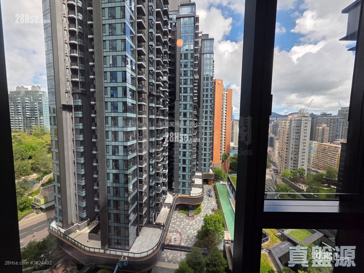 朗賢峯 售盤 3 房 757 平方呎