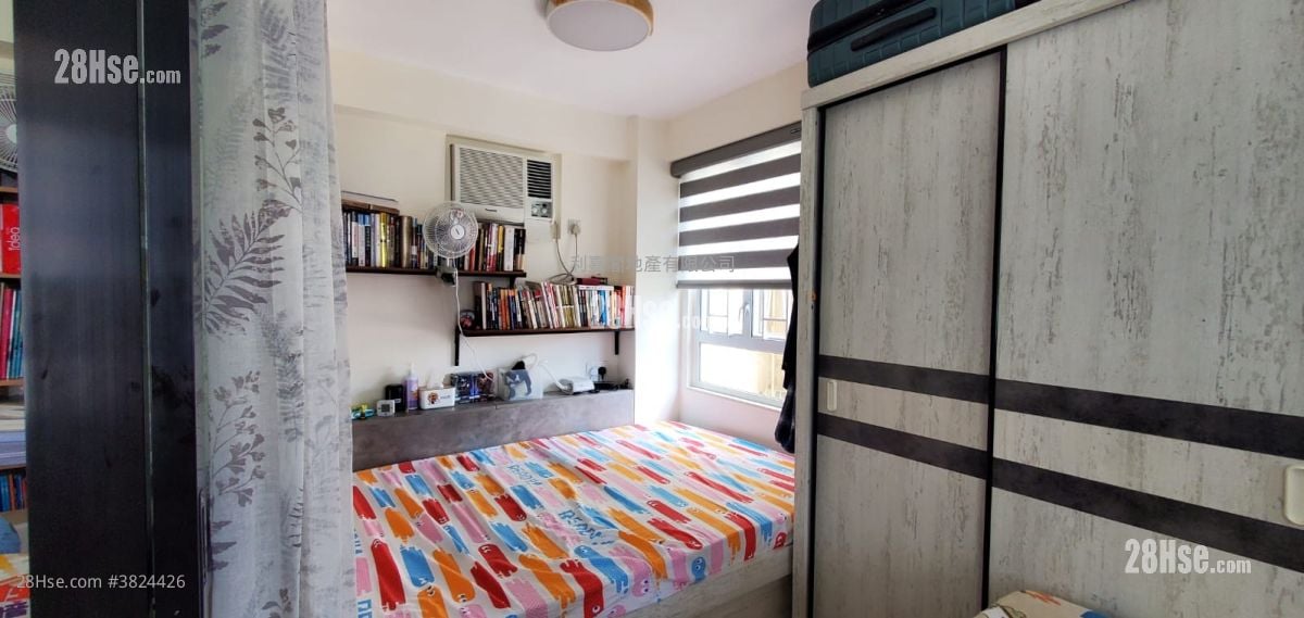 Smithfield Terrace Sell 1 Bedroom , 1 Bathroom 314 ft²