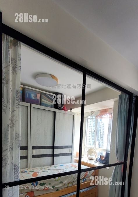 Smithfield Terrace Sell 1 Bedroom , 1 Bathroom 314 ft²