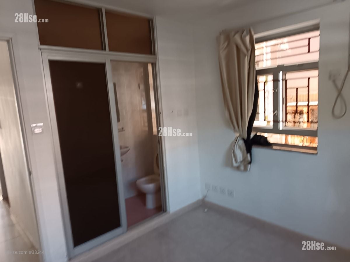 So Kwun Wat Rental 2 Bedrooms , 2 Bathrooms 700 ft²