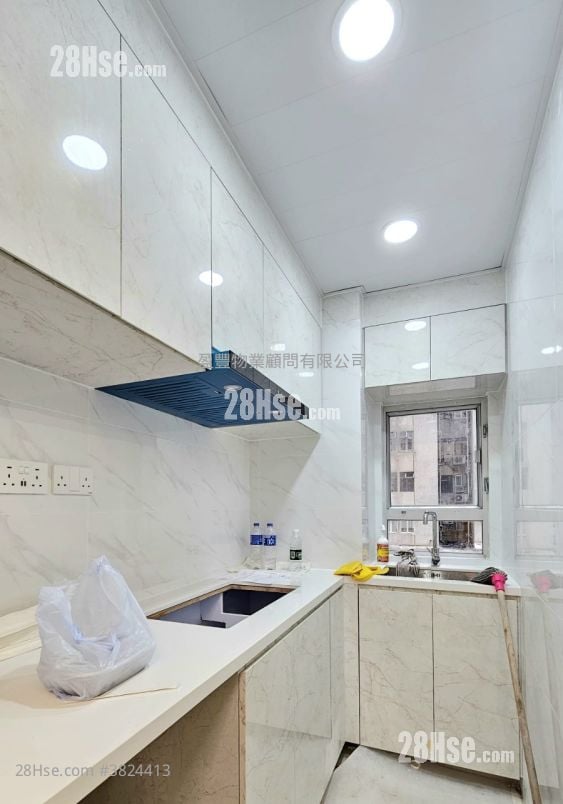 金碧大廈 租盤 3 房 , 1 浴室 446 平方呎