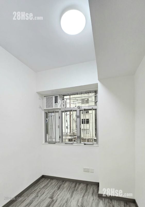 金碧大廈 租盤 3 房 , 1 浴室 446 平方呎