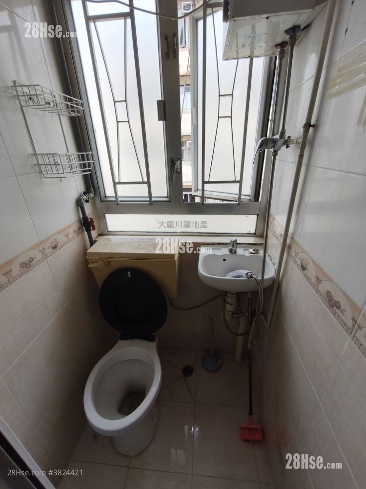 唐樓 租盤 1 房 , 1 浴室 160 平方呎