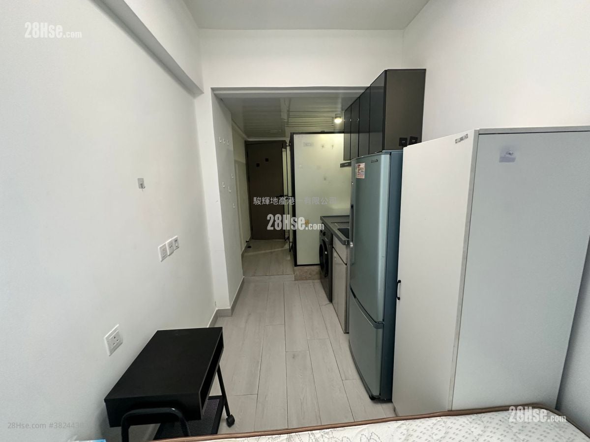 Golden Jubilee House Rental Studio , 1 Bathroom 160 ft²