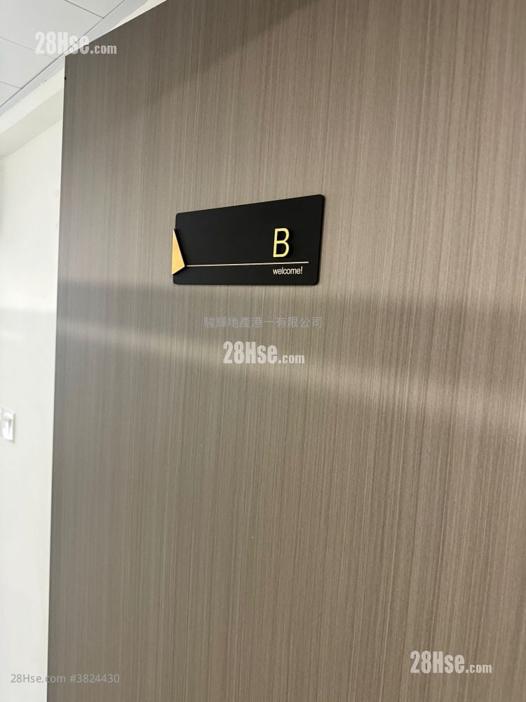 Golden Jubilee House Rental Studio , 1 Bathroom 160 ft²