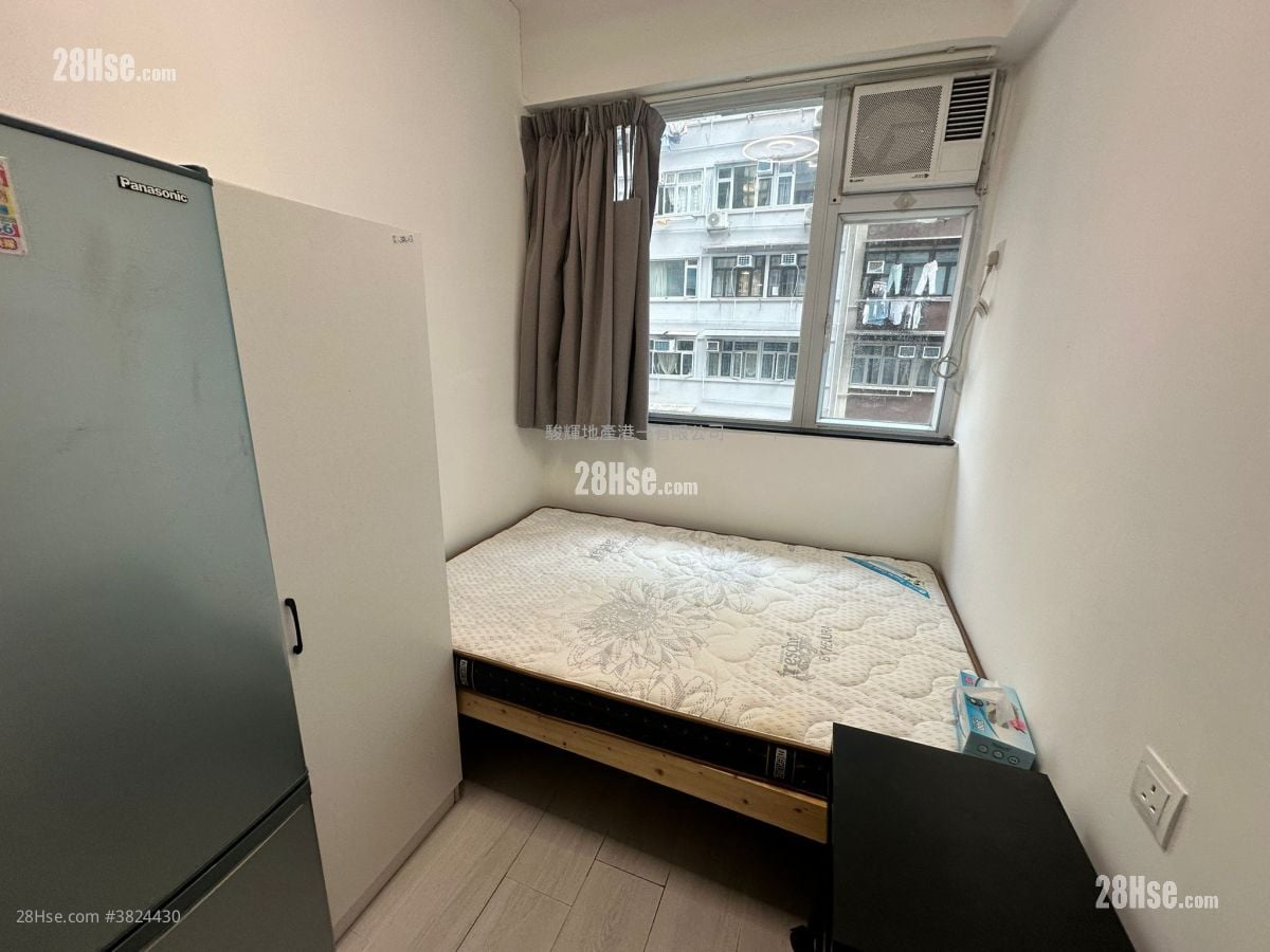 Golden Jubilee House Rental Studio , 1 Bathroom 160 ft²