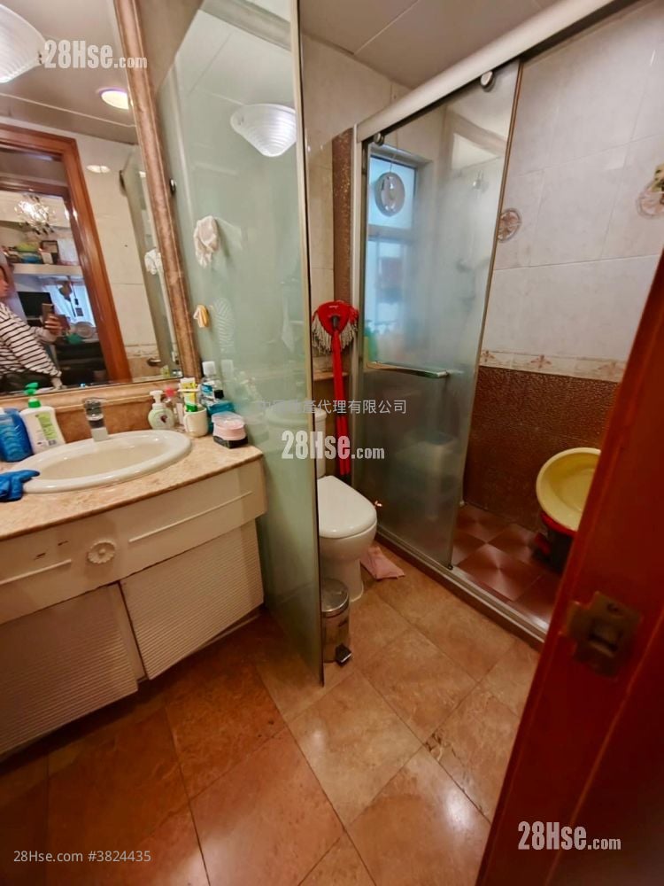 Kingswood Villas Sell 3 Bedrooms 544 ft²