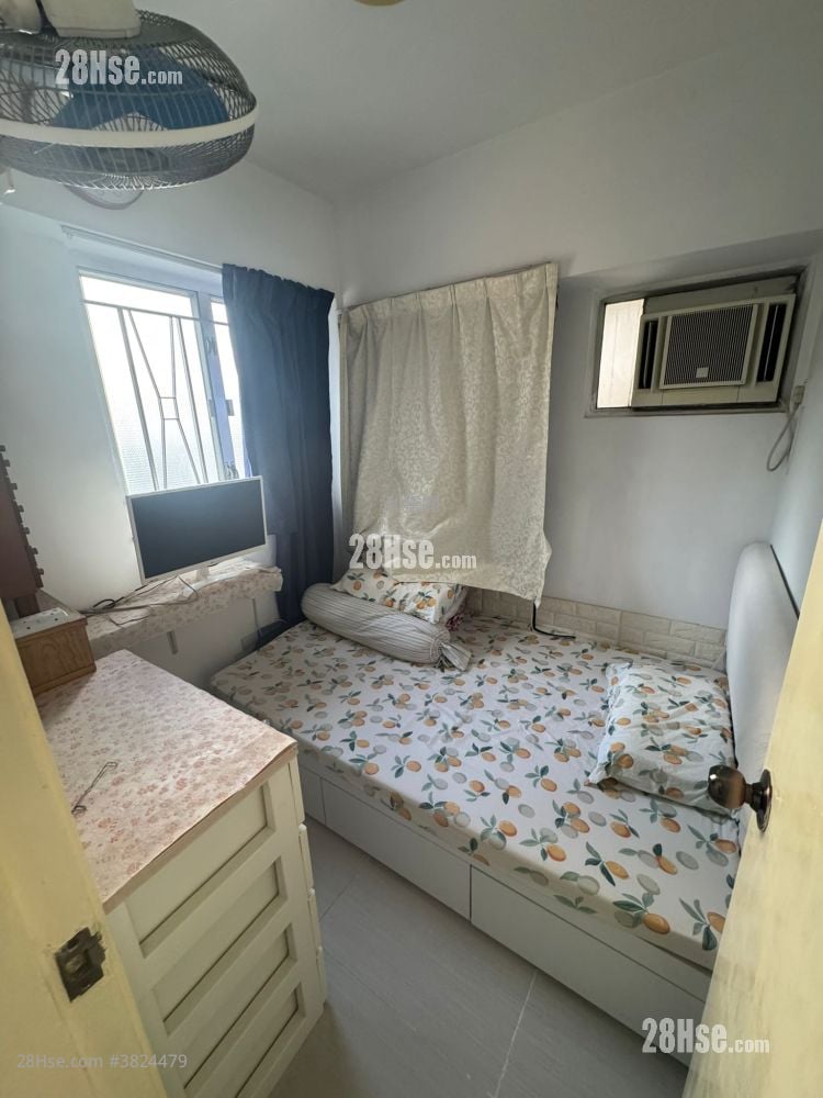 Marvel Court Sell 2 Bedrooms , 1 Bathroom 296 ft²