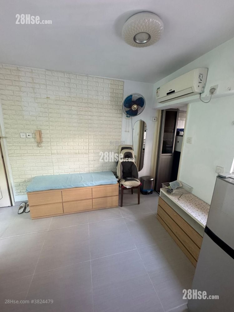 Marvel Court Sell 2 Bedrooms , 1 Bathroom 296 ft²