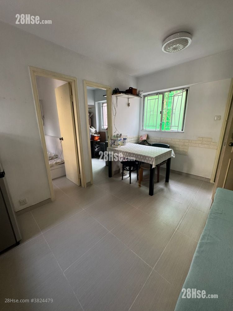 Marvel Court Sell 2 Bedrooms , 1 Bathroom 296 ft²