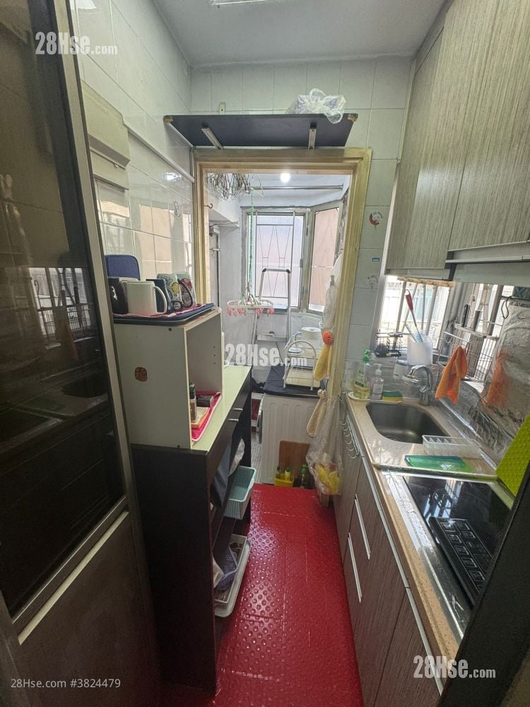 Marvel Court Sell 2 Bedrooms , 1 Bathroom 296 ft²