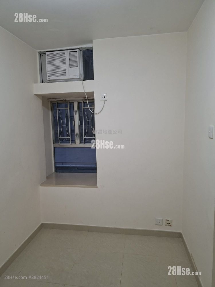 Felicity Garden Sell 3 Bedrooms , 2 Bathrooms 652 ft²