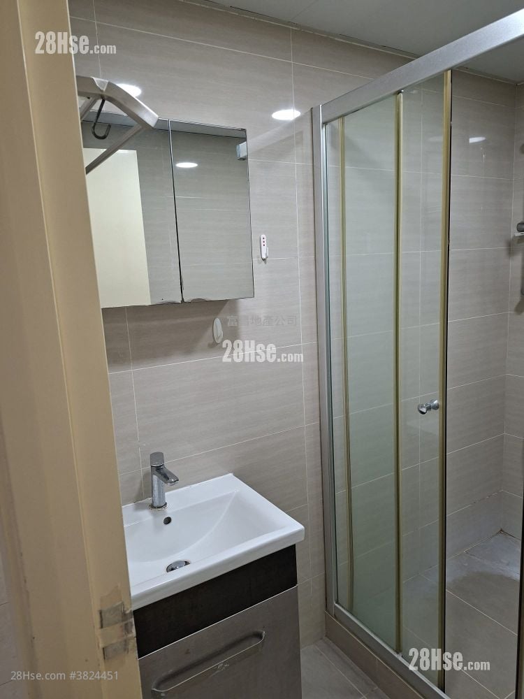 Felicity Garden Sell 3 Bedrooms , 2 Bathrooms 652 ft²