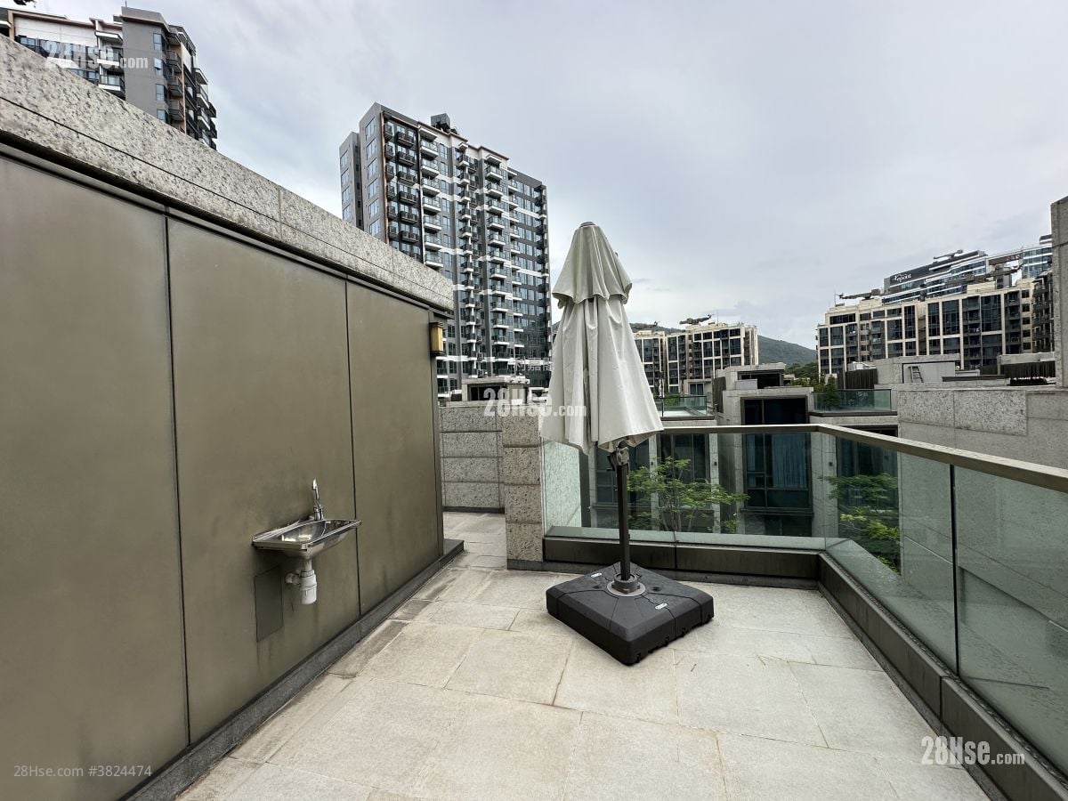 天台: NAPA 售盘 4 房 1,763 平方尺