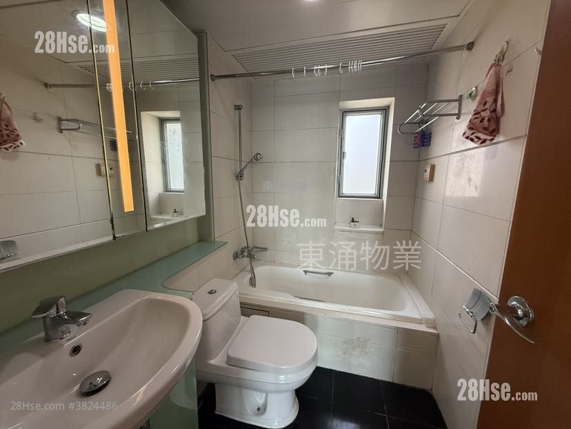 Coastal Skyline Sell 3 Bedrooms , 2 Bathrooms 781 ft²