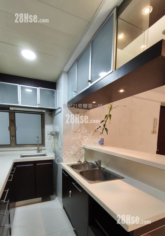 Shatin Plaza Sell 3 Bedrooms , 1 Bathroom 612 ft²