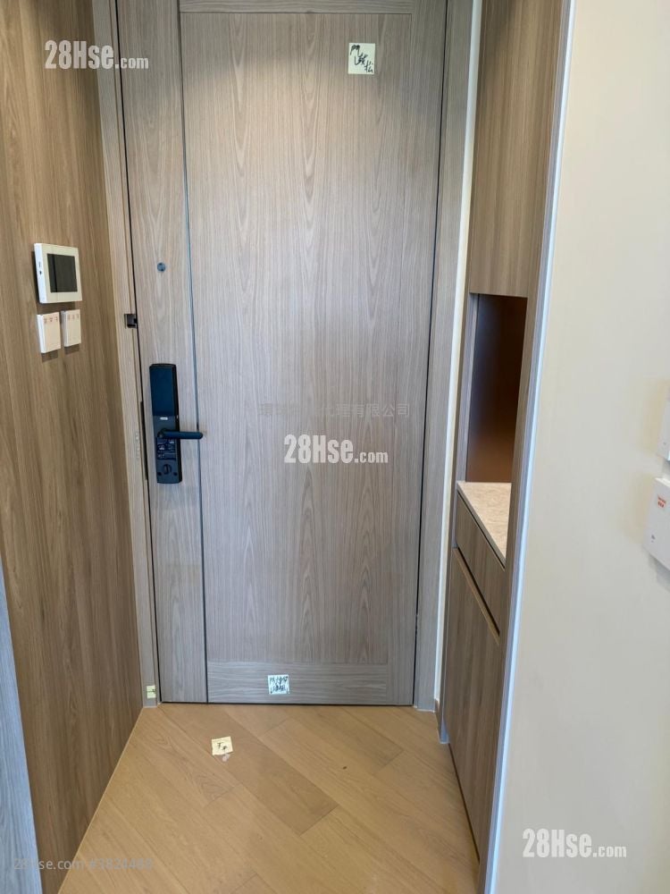 Villa Garda I Rental 1 Bedroom , 1 Bathroom 337 ft²