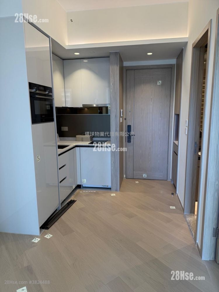 Villa Garda I Rental 1 Bedroom , 1 Bathroom 337 ft²