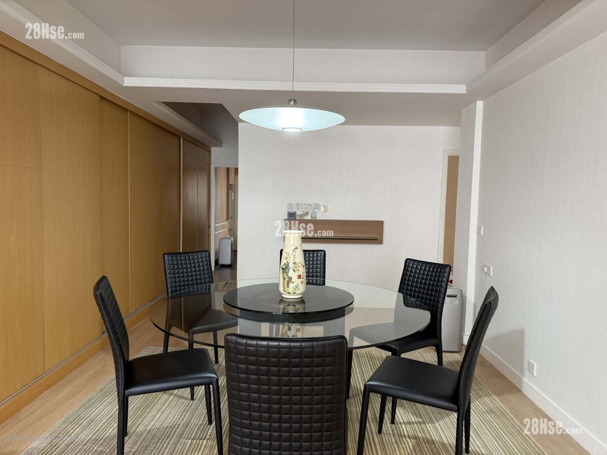 蟠龙阁 售盘 3 房 1,631 平方尺