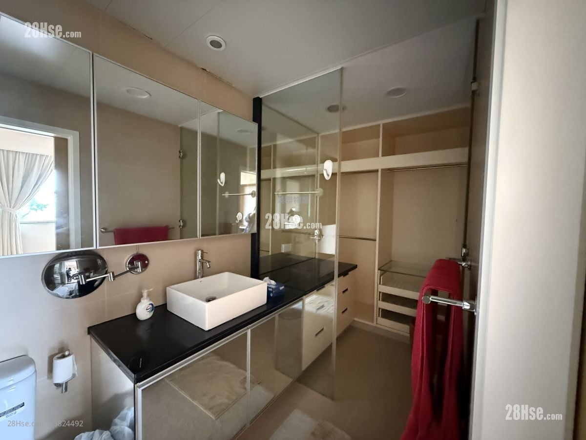 蟠龙阁 售盘 3 房 1,631 平方尺