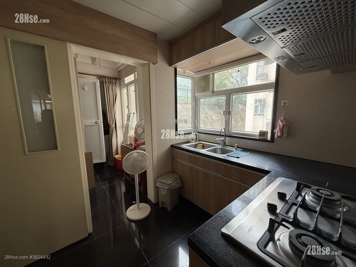 蟠龙阁 售盘 3 房 1,631 平方尺