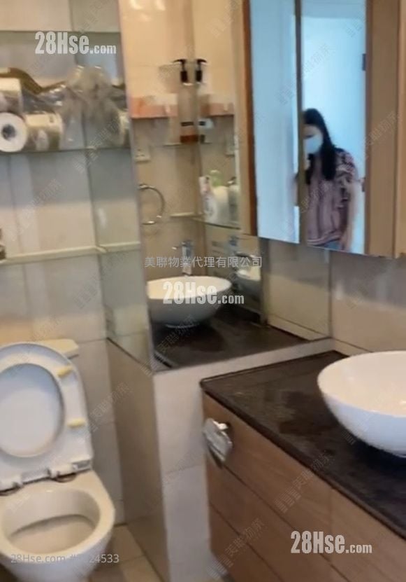 Indihome Sell 2 Bedrooms , 1 Bathroom 420 ft²