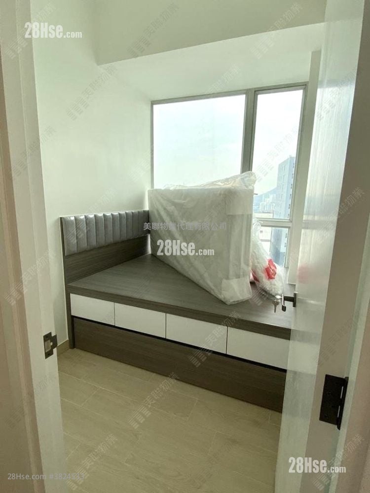 Indihome Sell 2 Bedrooms , 1 Bathroom 420 ft²