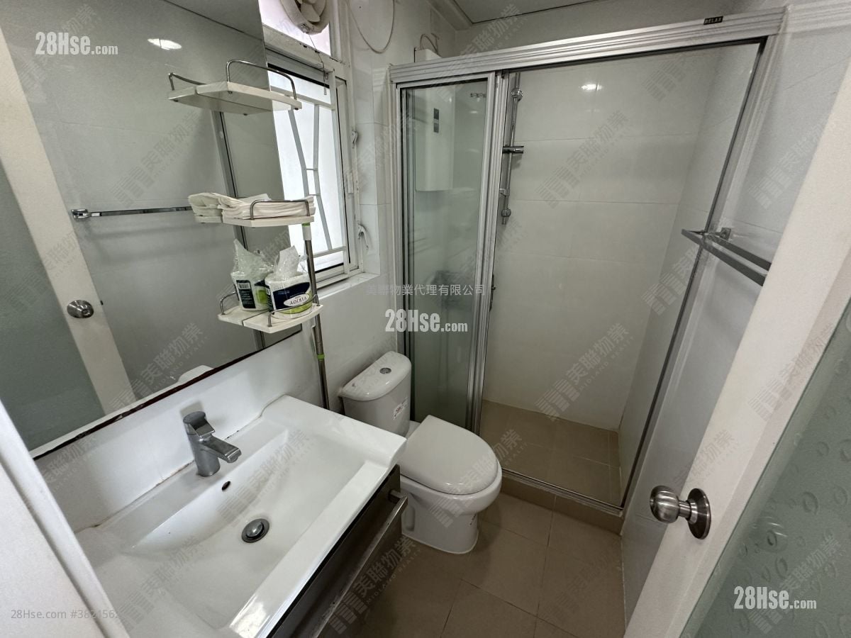 Parkview Court Sell 1 Bedroom 292 ft²