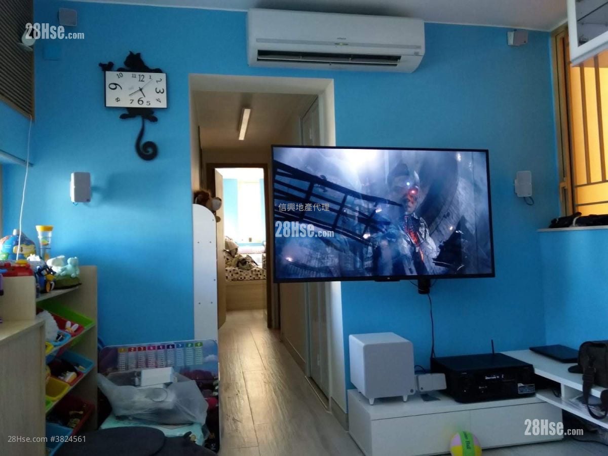 Harbour Place Sell 3 Bedrooms 590 ft²