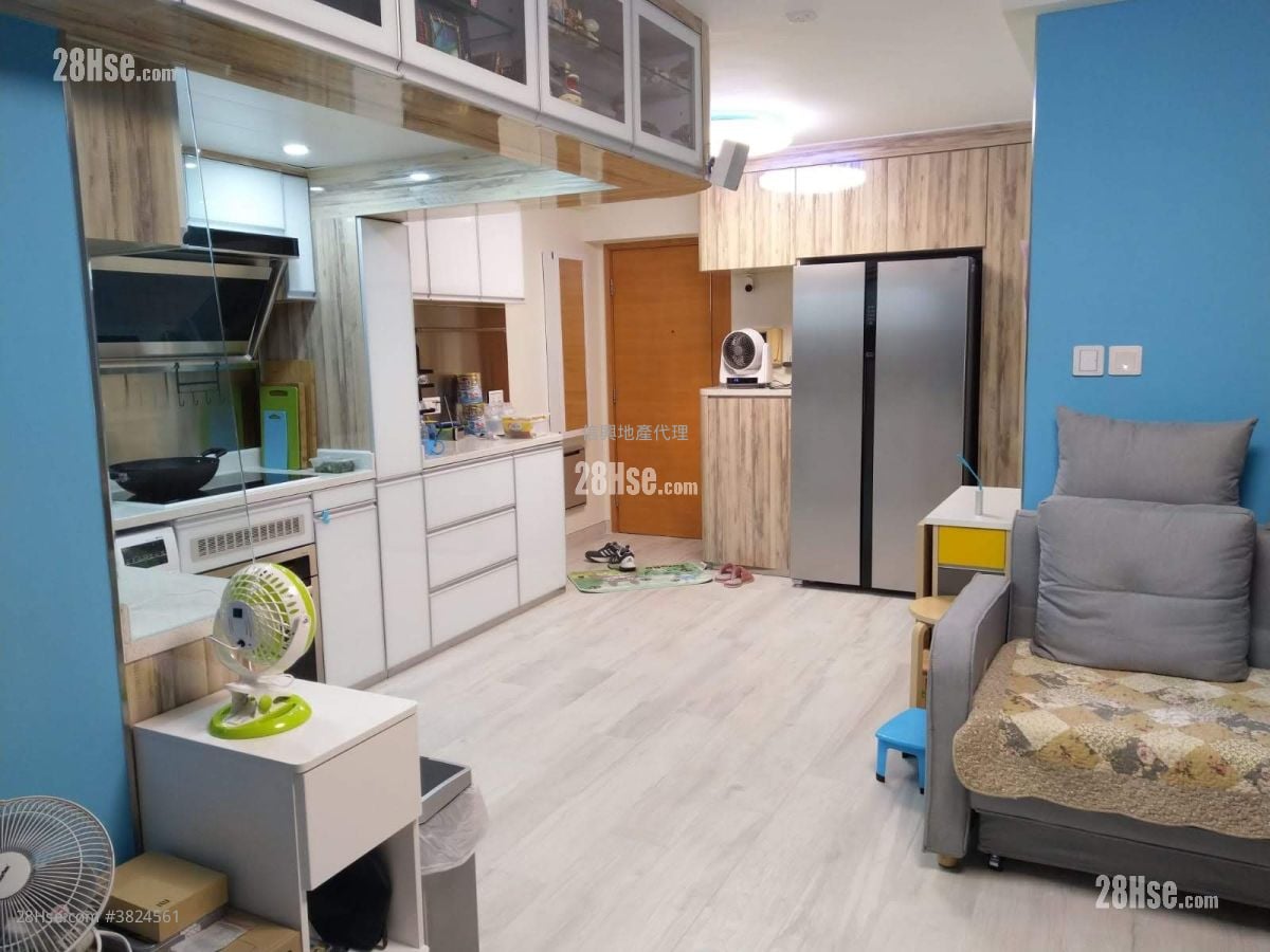 Harbour Place Sell 3 Bedrooms 590 ft²