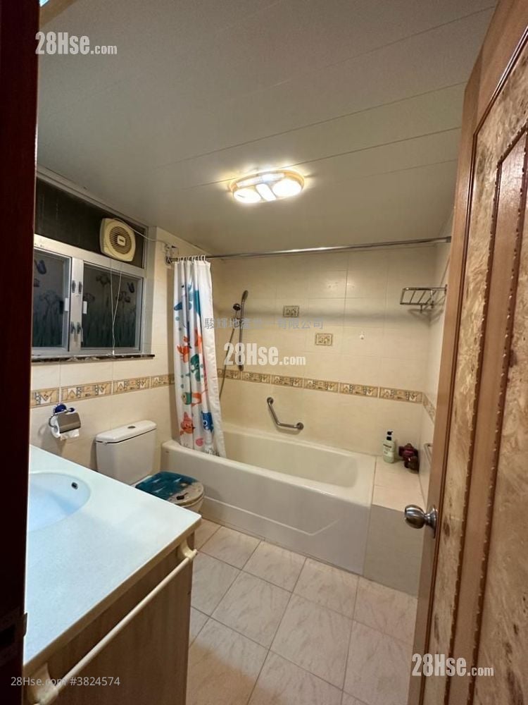 百安大厦 售盘 3 房 , 1 浴室 665 平方尺