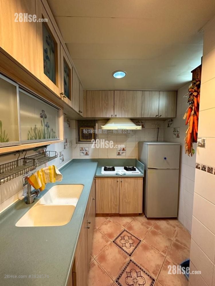 百安大厦 售盘 3 房 , 1 浴室 665 平方尺