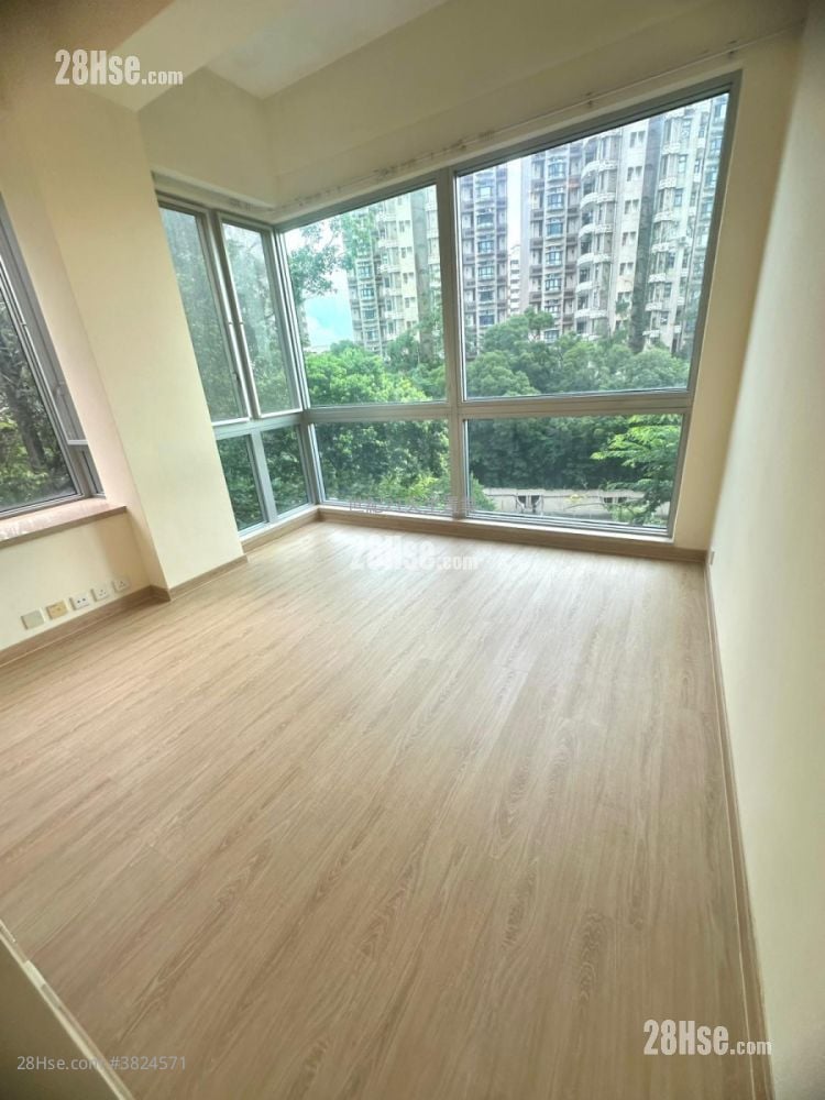 South Crest Sell 3 Bedrooms , 2 Bathrooms 928 ft²