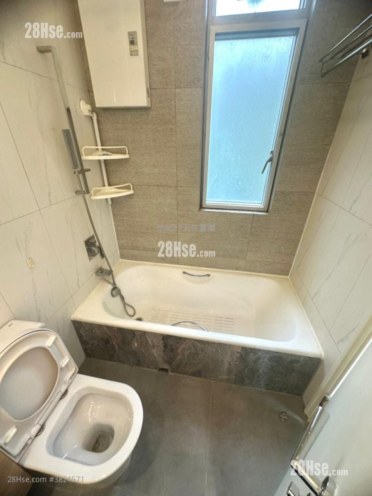 South Crest Sell 3 Bedrooms , 2 Bathrooms 928 ft²