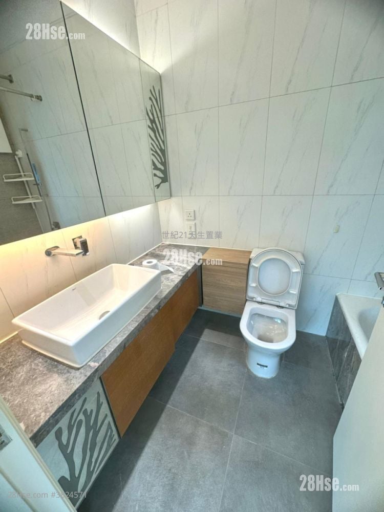 South Crest Sell 3 Bedrooms , 2 Bathrooms 928 ft²