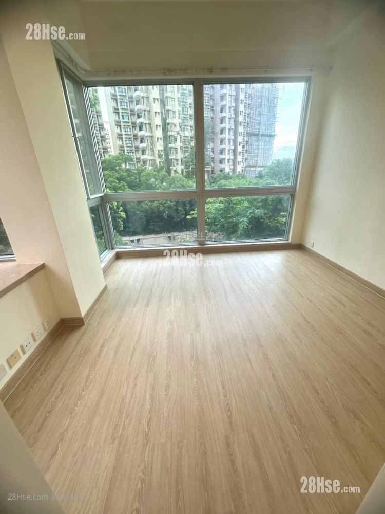 South Crest Sell 3 Bedrooms , 2 Bathrooms 928 ft²