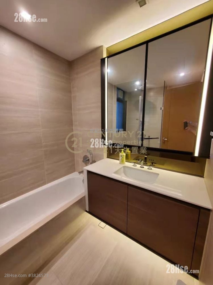 The Bloomsway Sell 4 Bedrooms , 2 Bathrooms 1,215 ft²