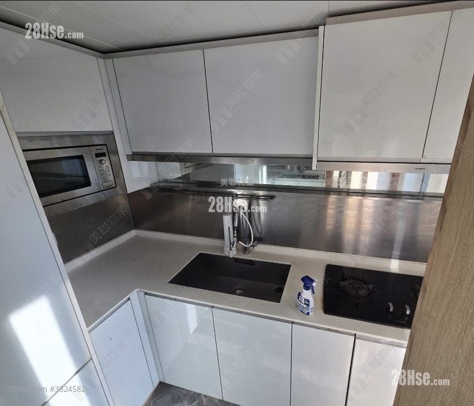 Century Gateway Sell 2 Bedrooms , 1 Bathroom 488 ft²