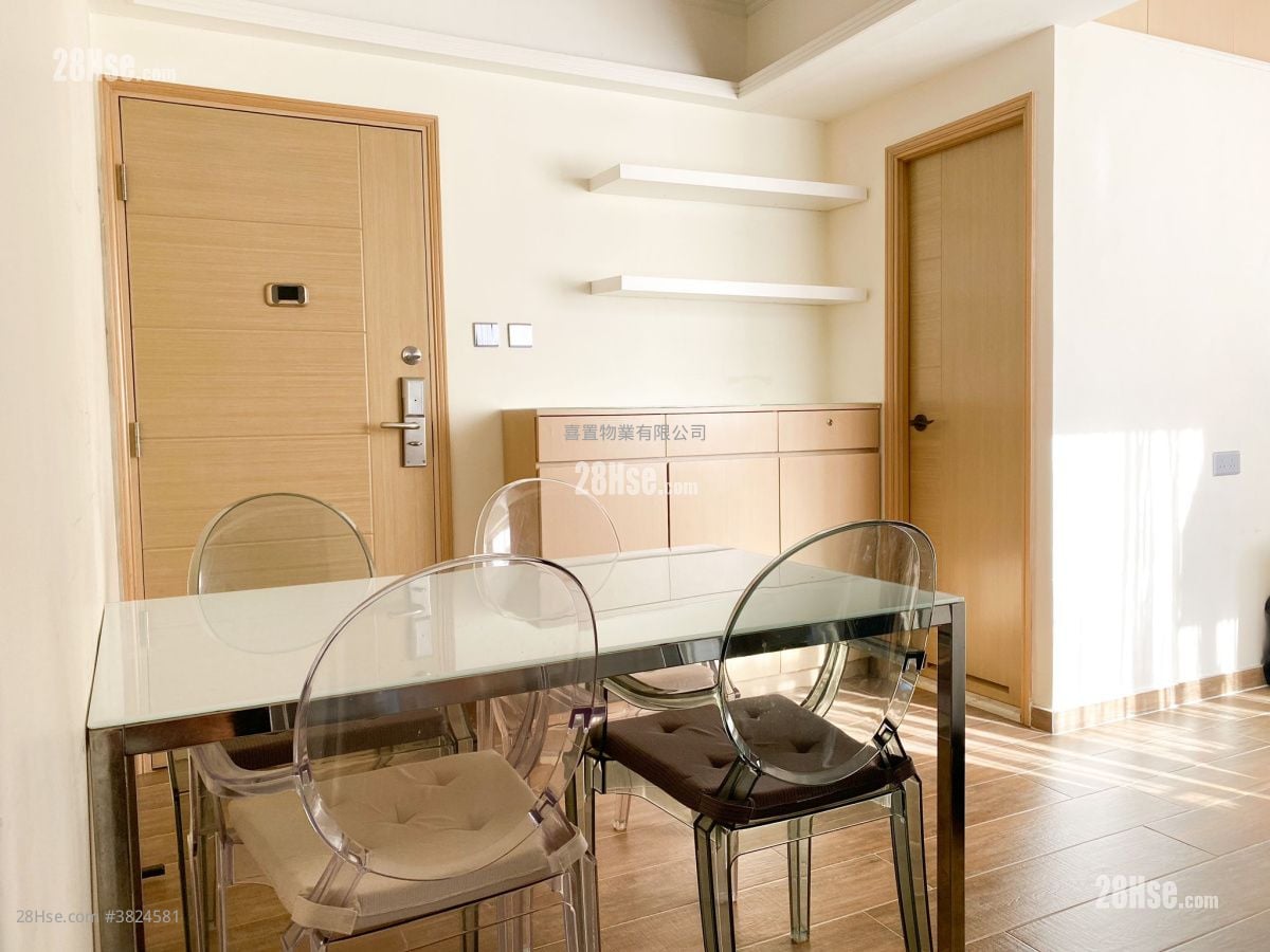 Apartment Sell 2 Bedrooms , 2 Bathrooms 447 ft²