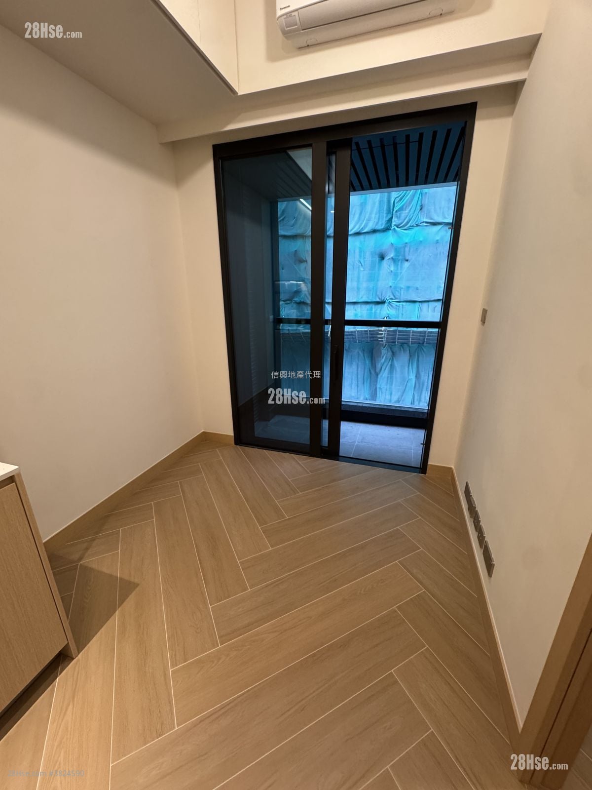 The Haddon Rental 1 Bedroom 262 ft²