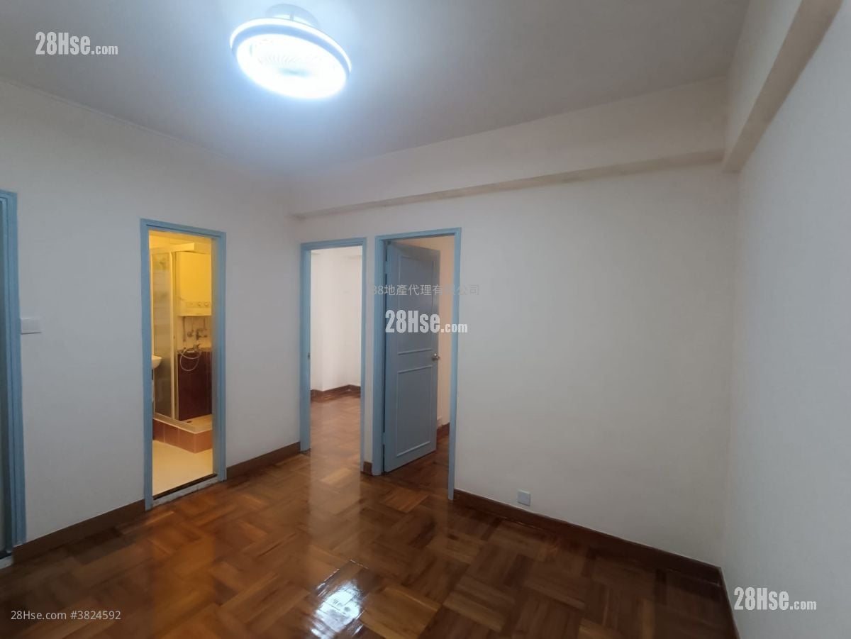 霭华大厦 售盘 2 房 , 1 浴室 321 平方尺