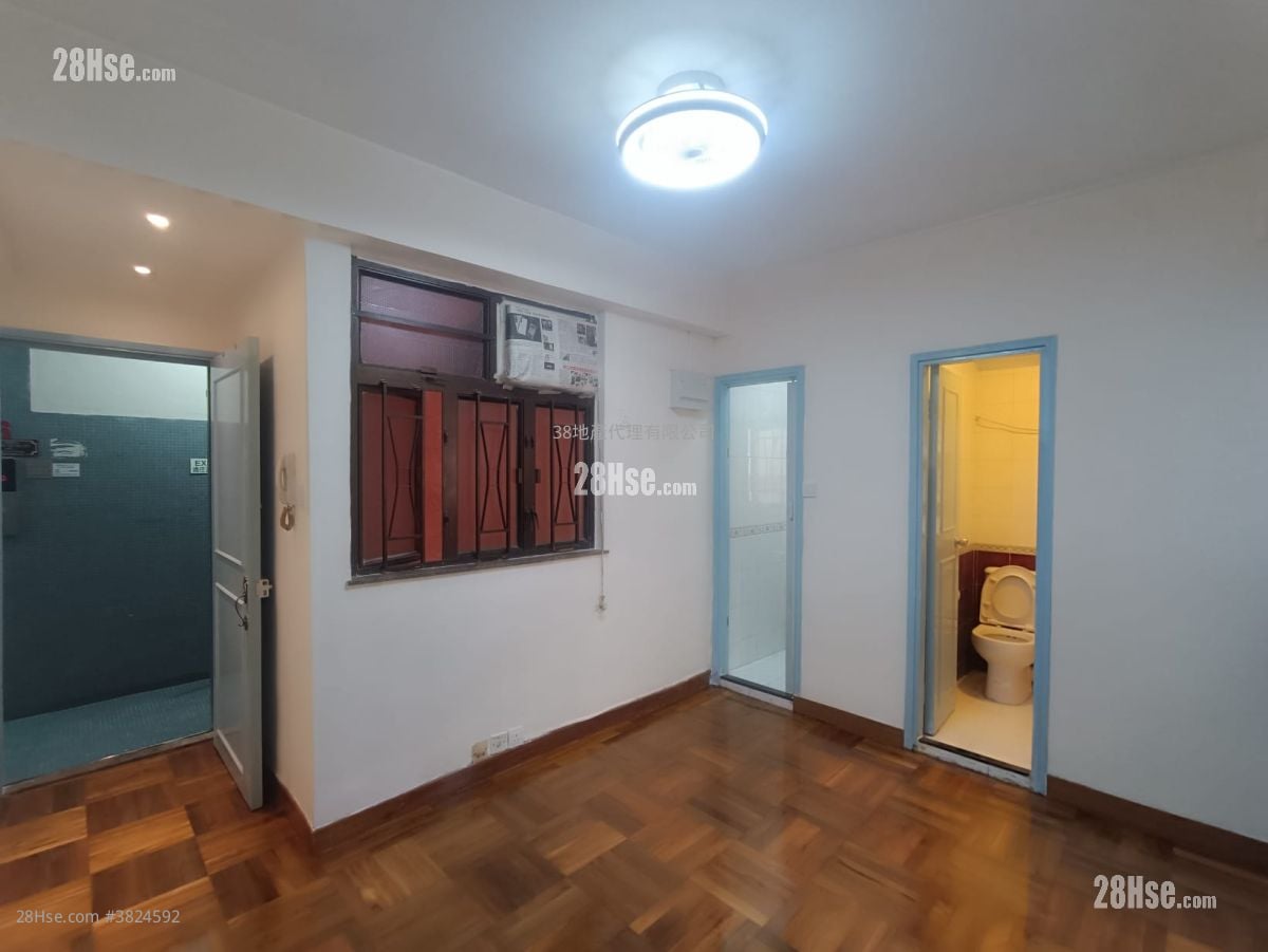 霭华大厦 售盘 2 房 , 1 浴室 321 平方尺