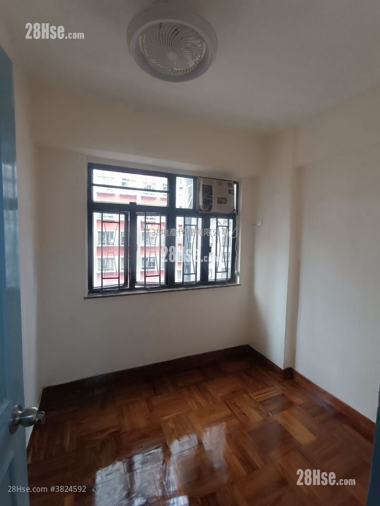 霭华大厦 售盘 2 房 , 1 浴室 321 平方尺