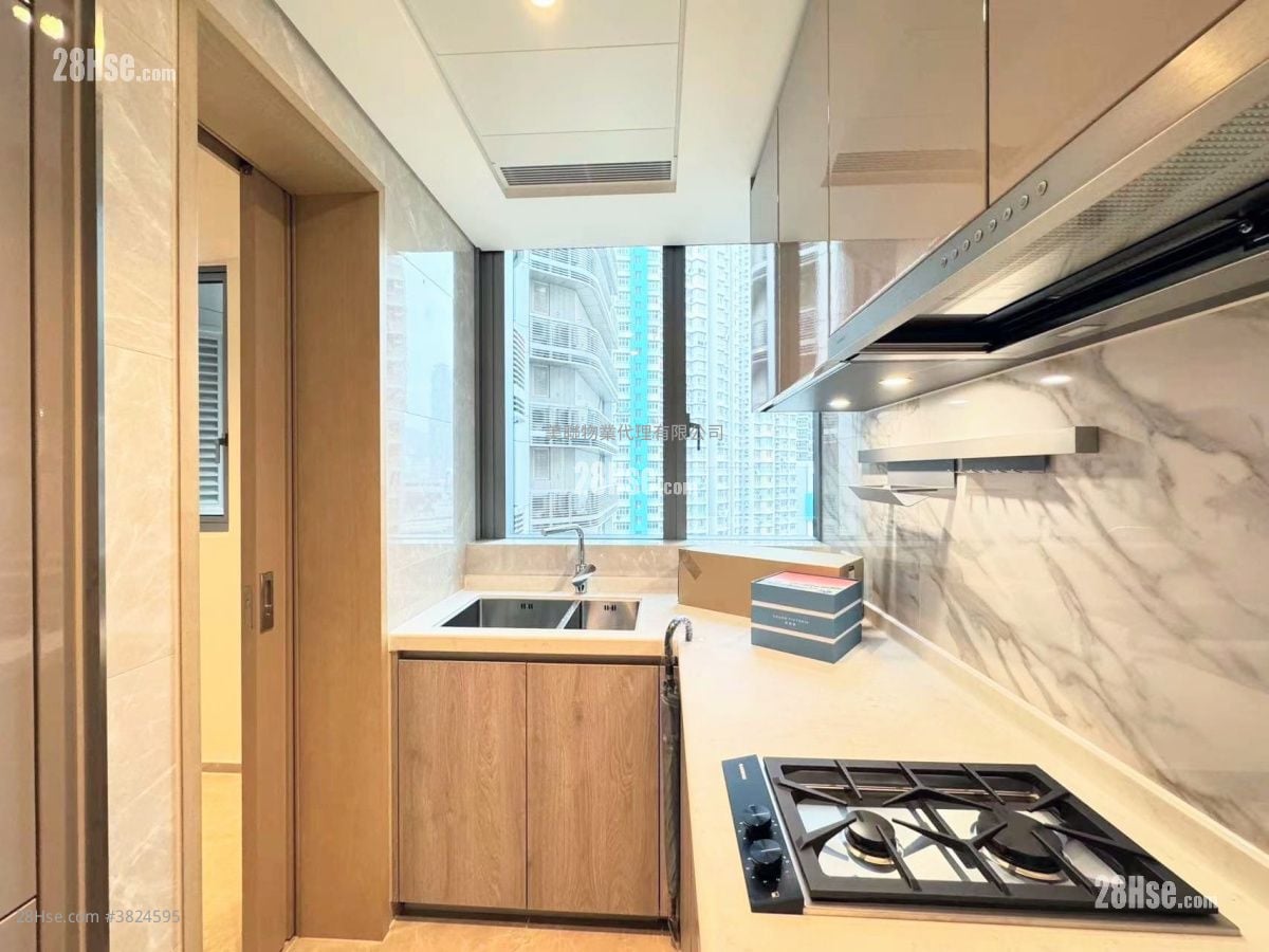 Grand Victoria Sell 3 Bedrooms , 3 Bathrooms 797 ft²