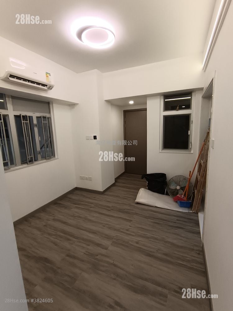 Gold Jade Mansion Rental 3 Bedrooms , 1 Bathroom 446 ft²