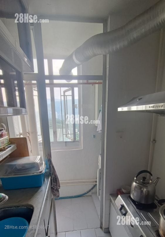 Yee Nga Court Sell 2 Bedrooms , 1 Bathroom 401 ft²