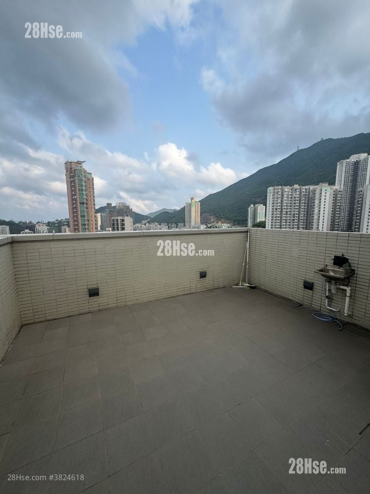 One Eighty Rental 2 Bedrooms 331 ft²